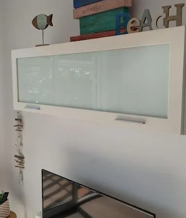 Cozy, Sunny And Close To The Apartment
